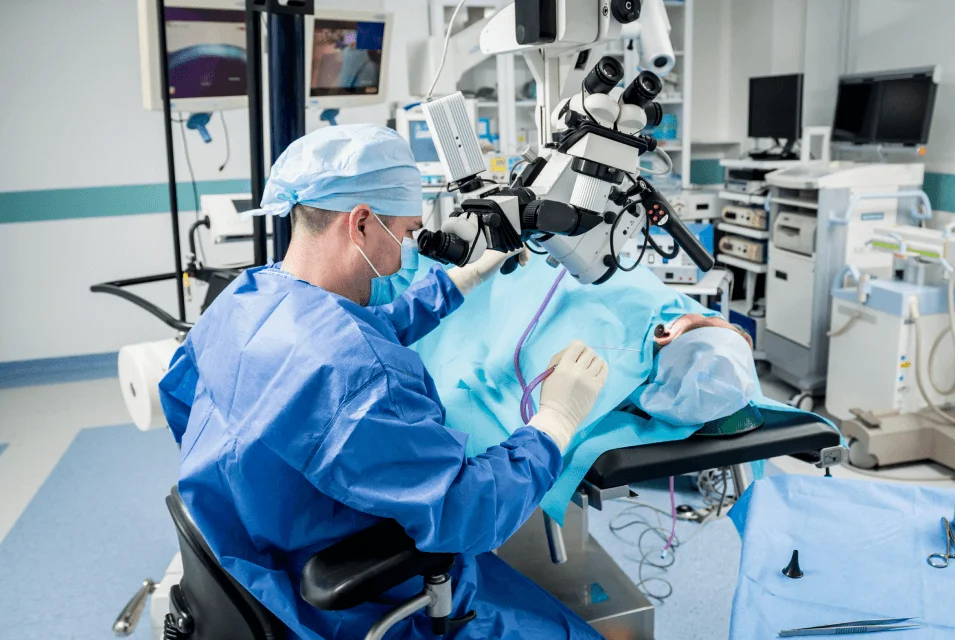 performing corneal surgery
