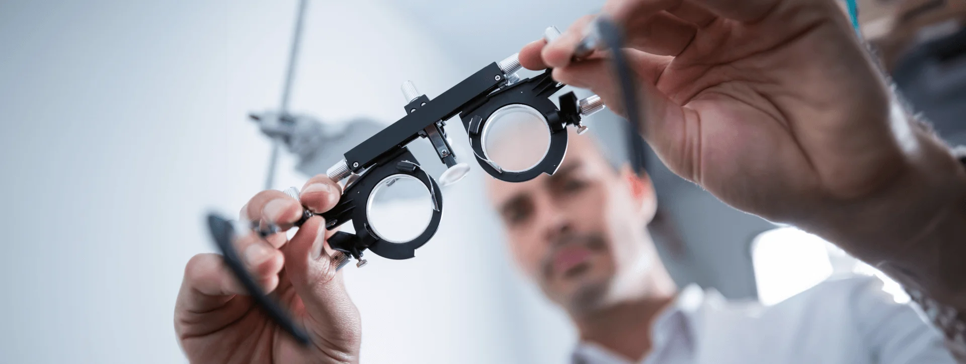 Quality spectacles for vision correction